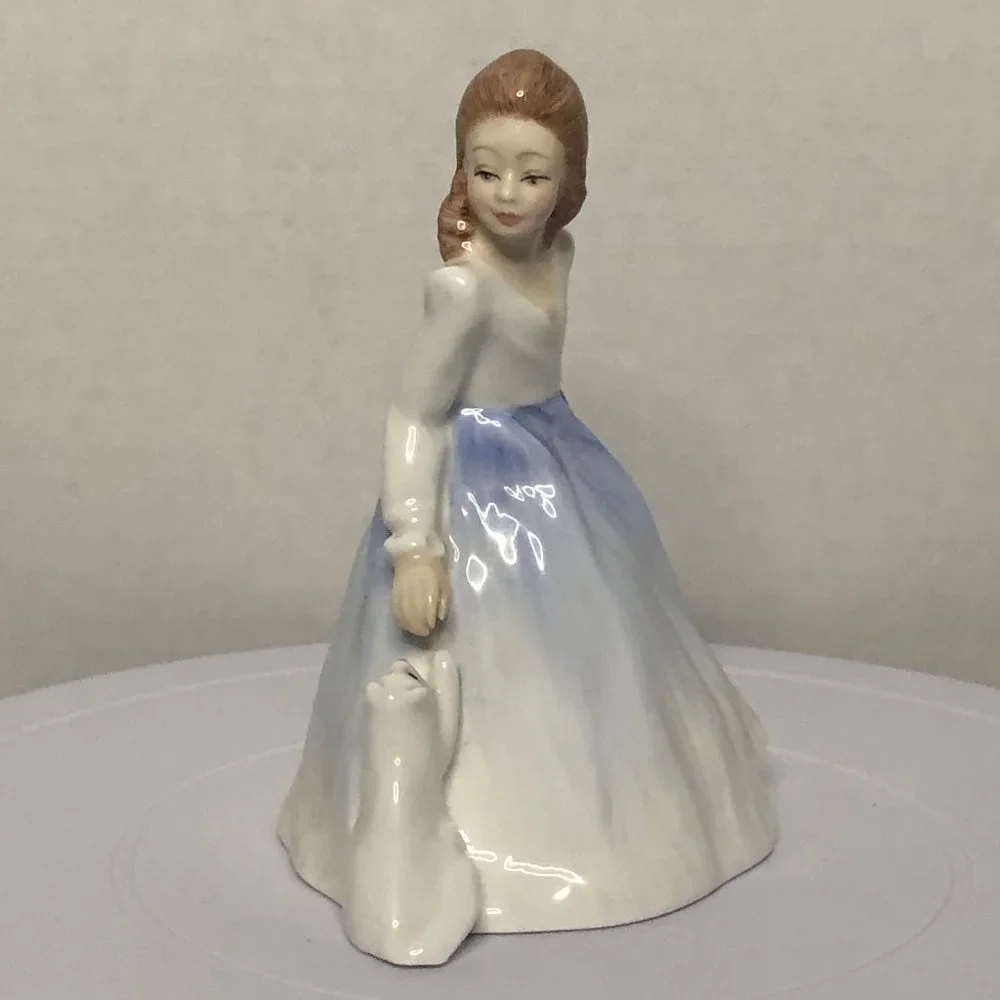 Royal Doulton HN 3058 Andrea 1984
